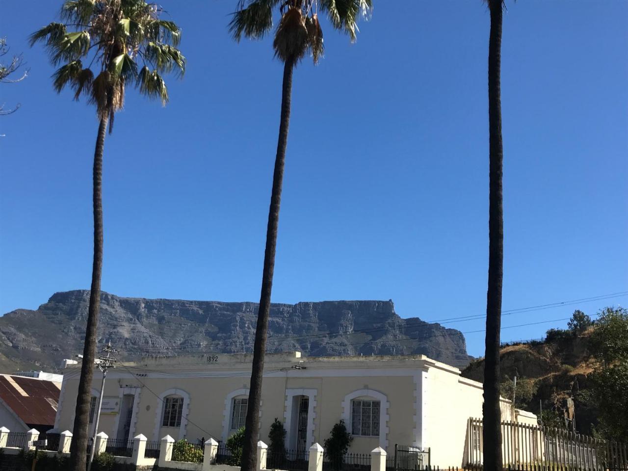 Apartment De Waterkant Piazza Cape Town